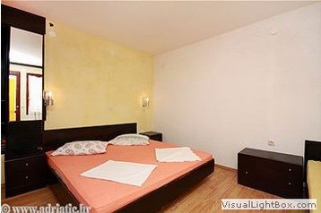 Croazia Privát Brist, Interno